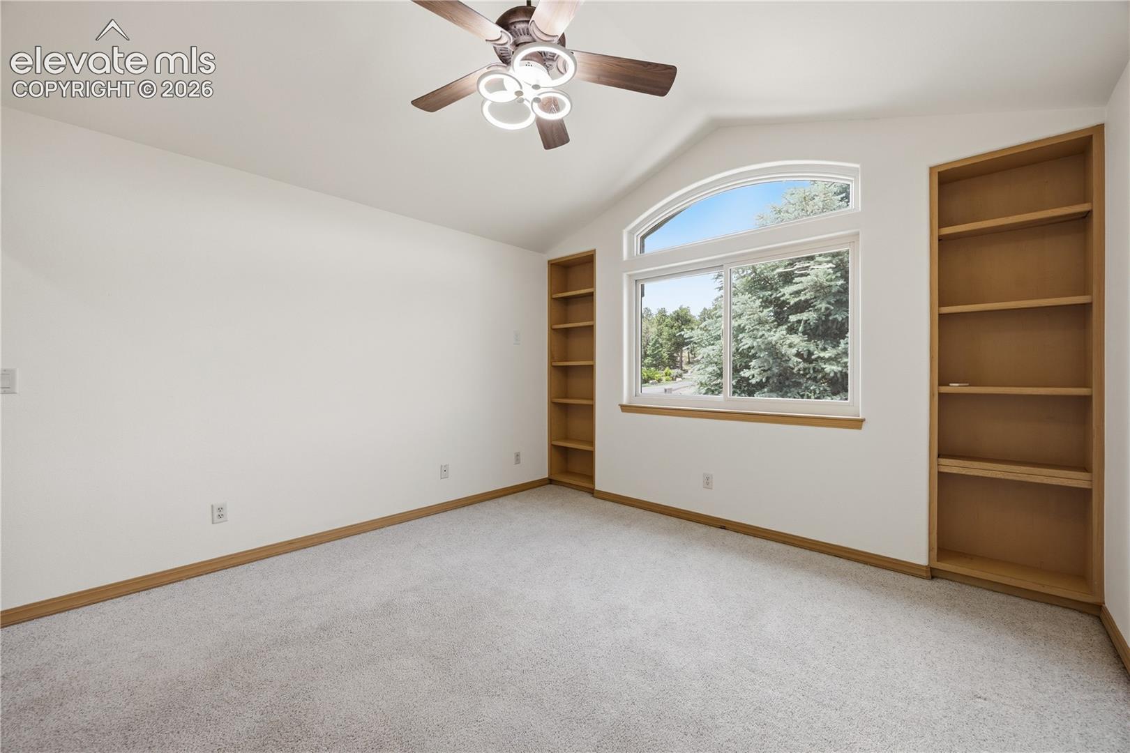 Listing photo 27 for 164 Metcalf Lane