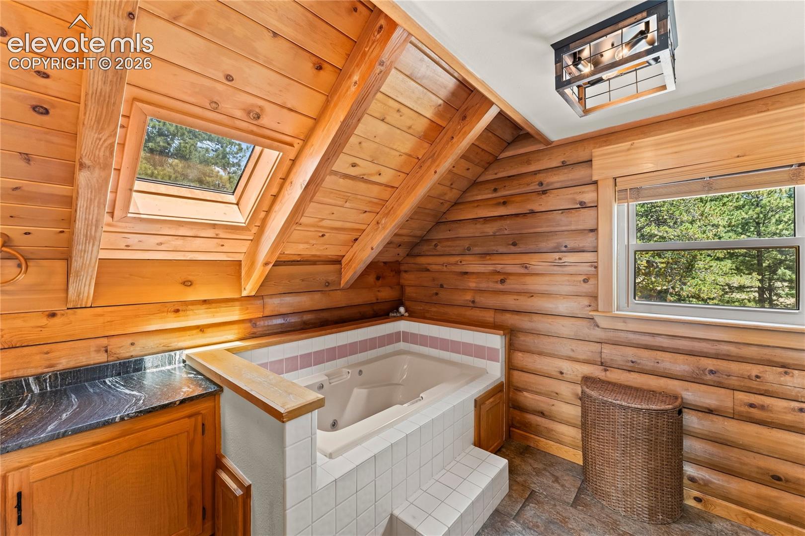 Listing photo 26 for 102 Douglas Fir Lane