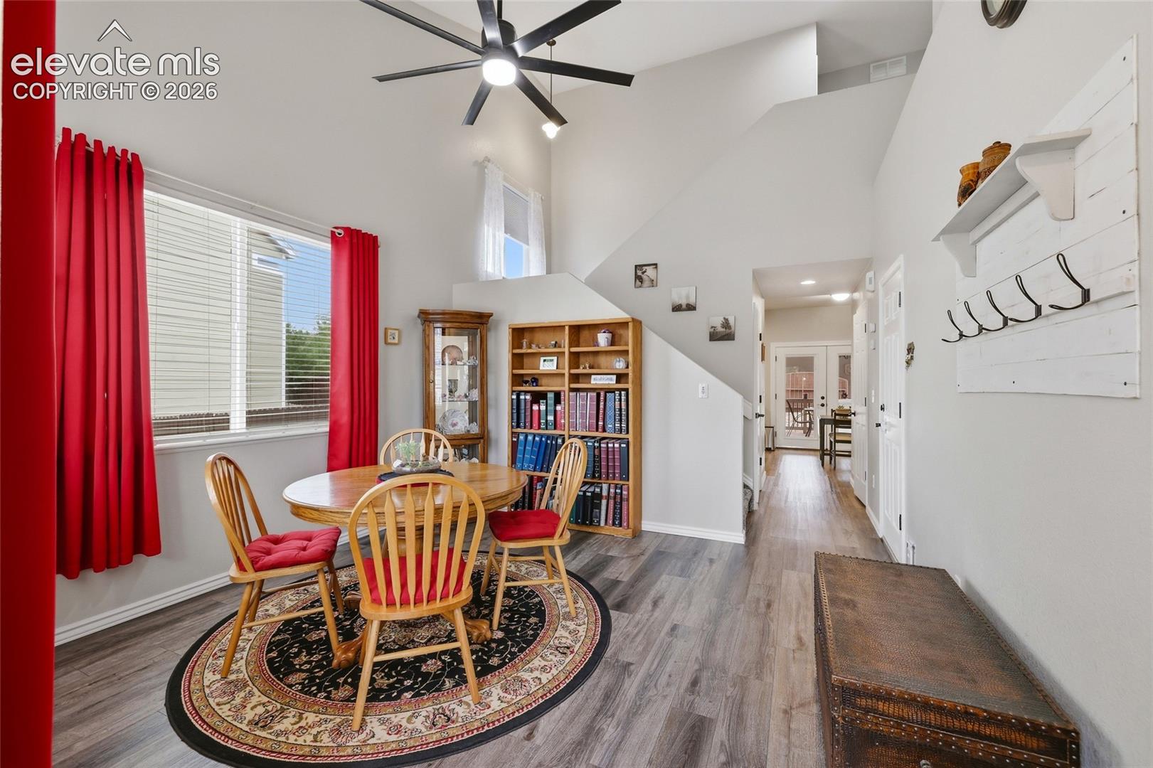 Listing photo 6 for 6576 Ancestra Drive