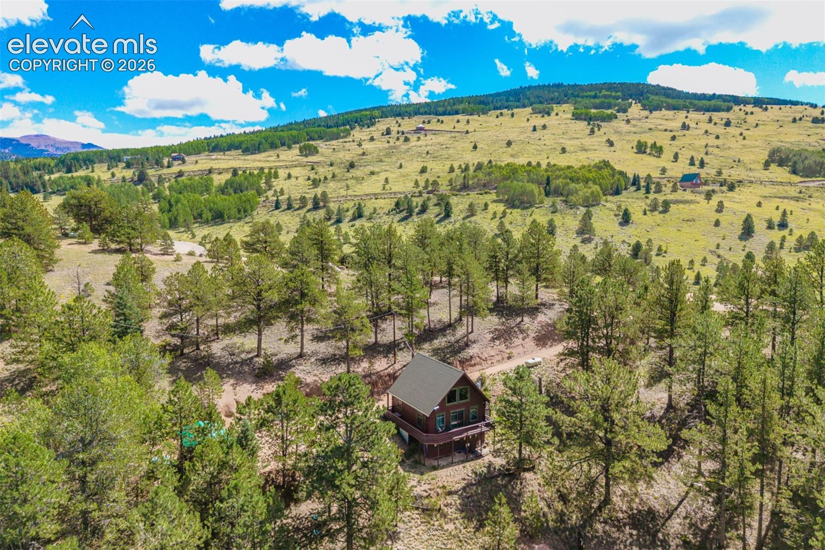 Listing photo 19 for 525 Wilson Way