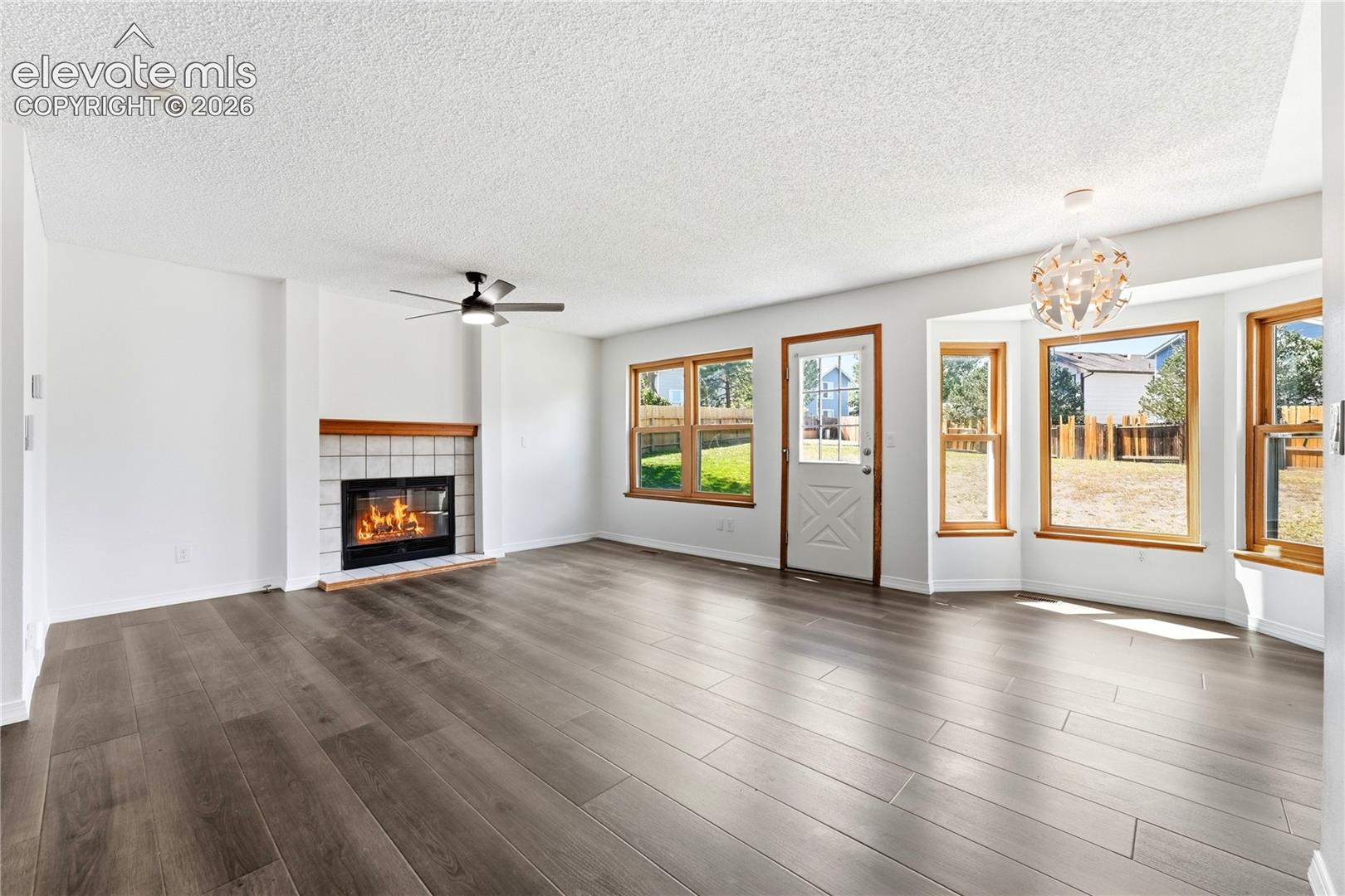 Listing photo 10 for 4120 Kayak Court