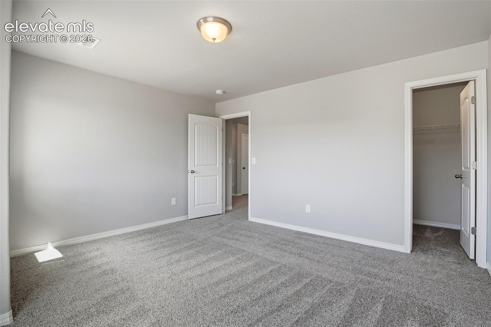 Listing photo 28 for 10725 Traders Parkway