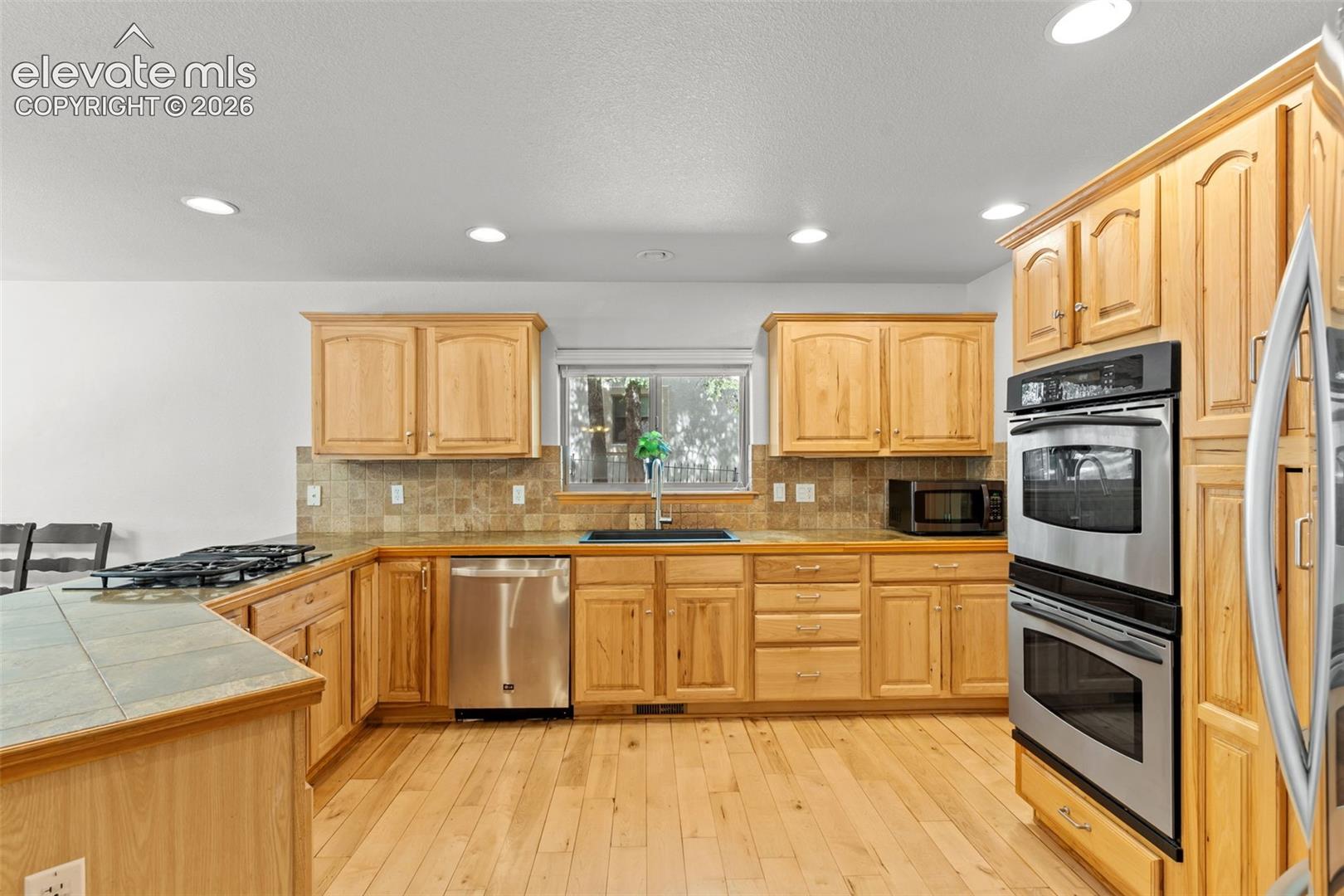 Listing photo 9 for 1215 Karen Lane