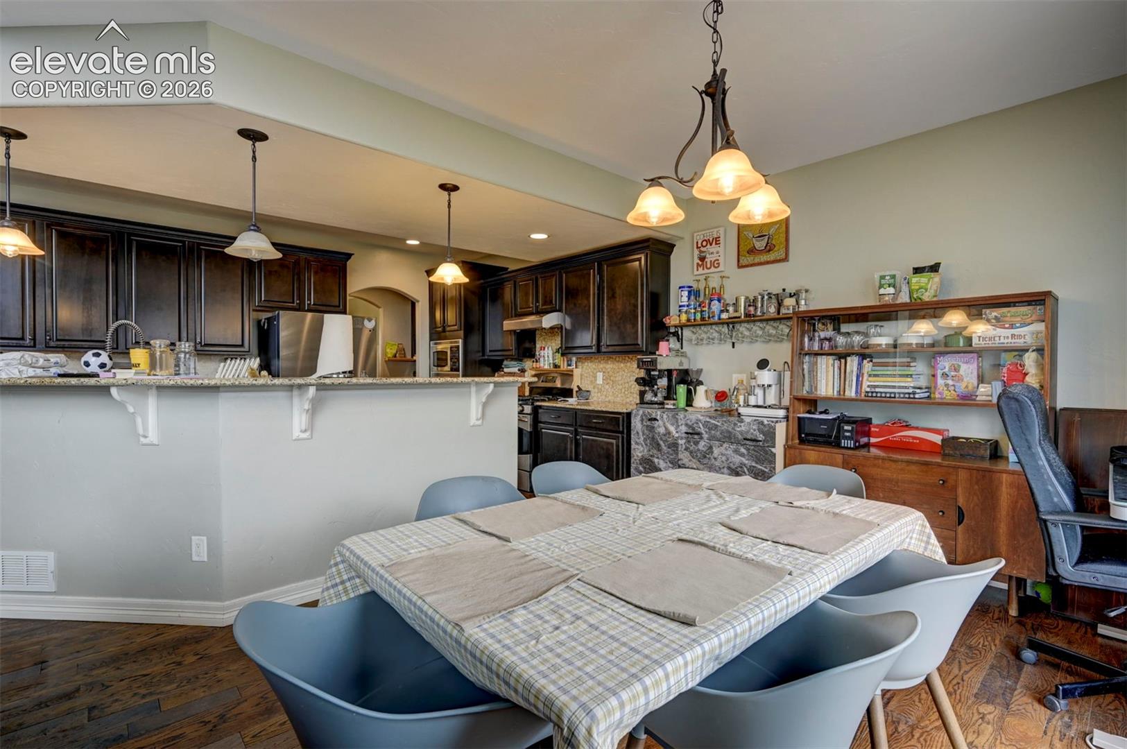 Listing photo 14 for 10249 Mt Lincoln Drive