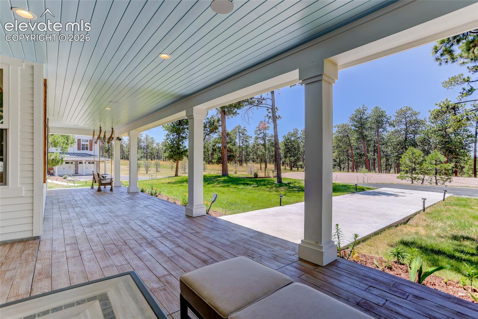 Listing photo 4 for 19404 Hilltop Pines Path