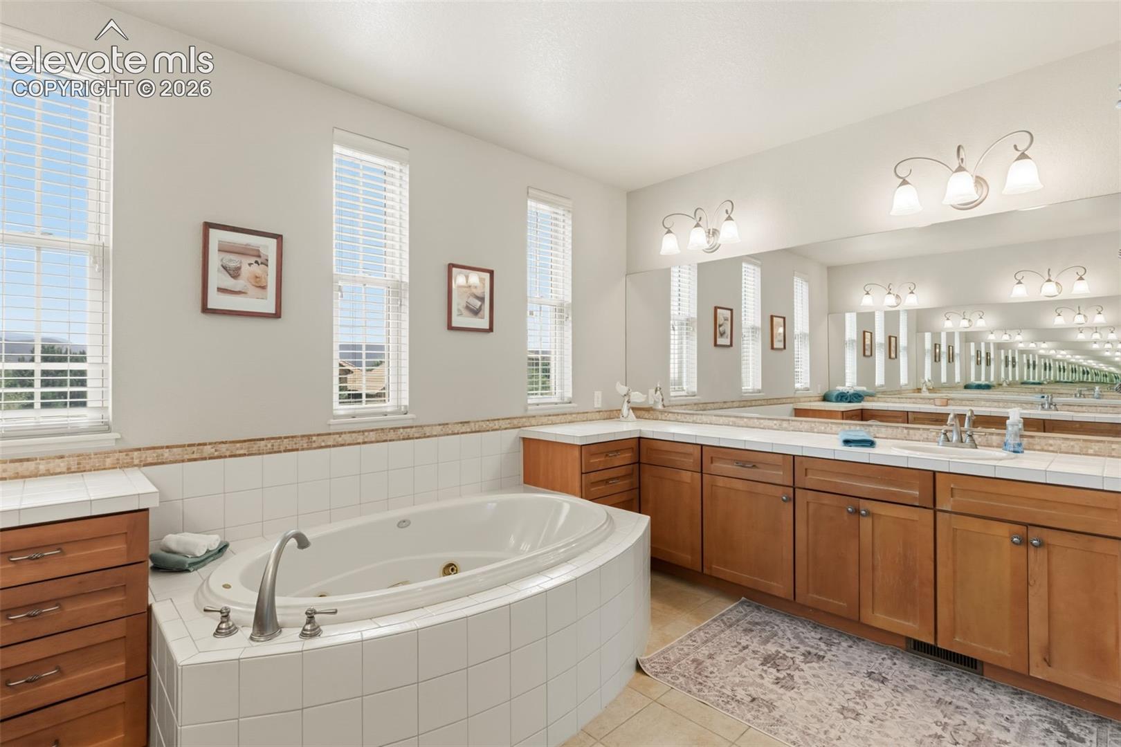 Listing photo 25 for 2114 Diamond Creek Drive
