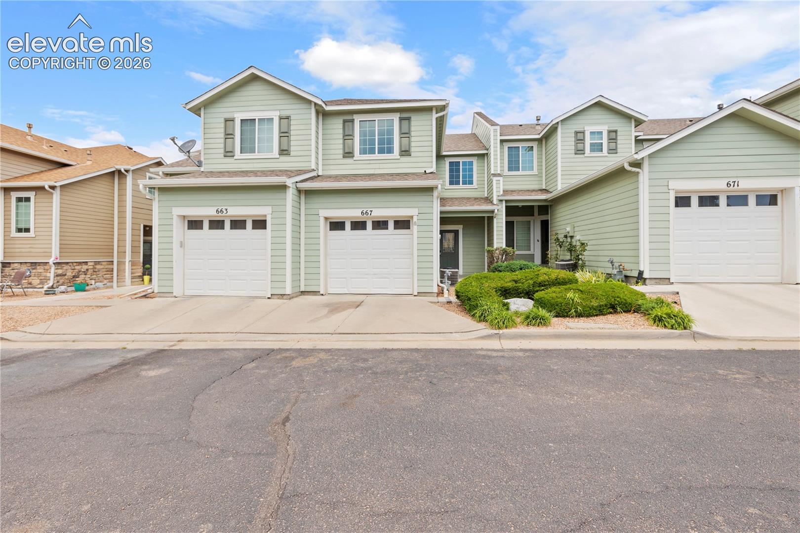 667 Hailey Glenn View