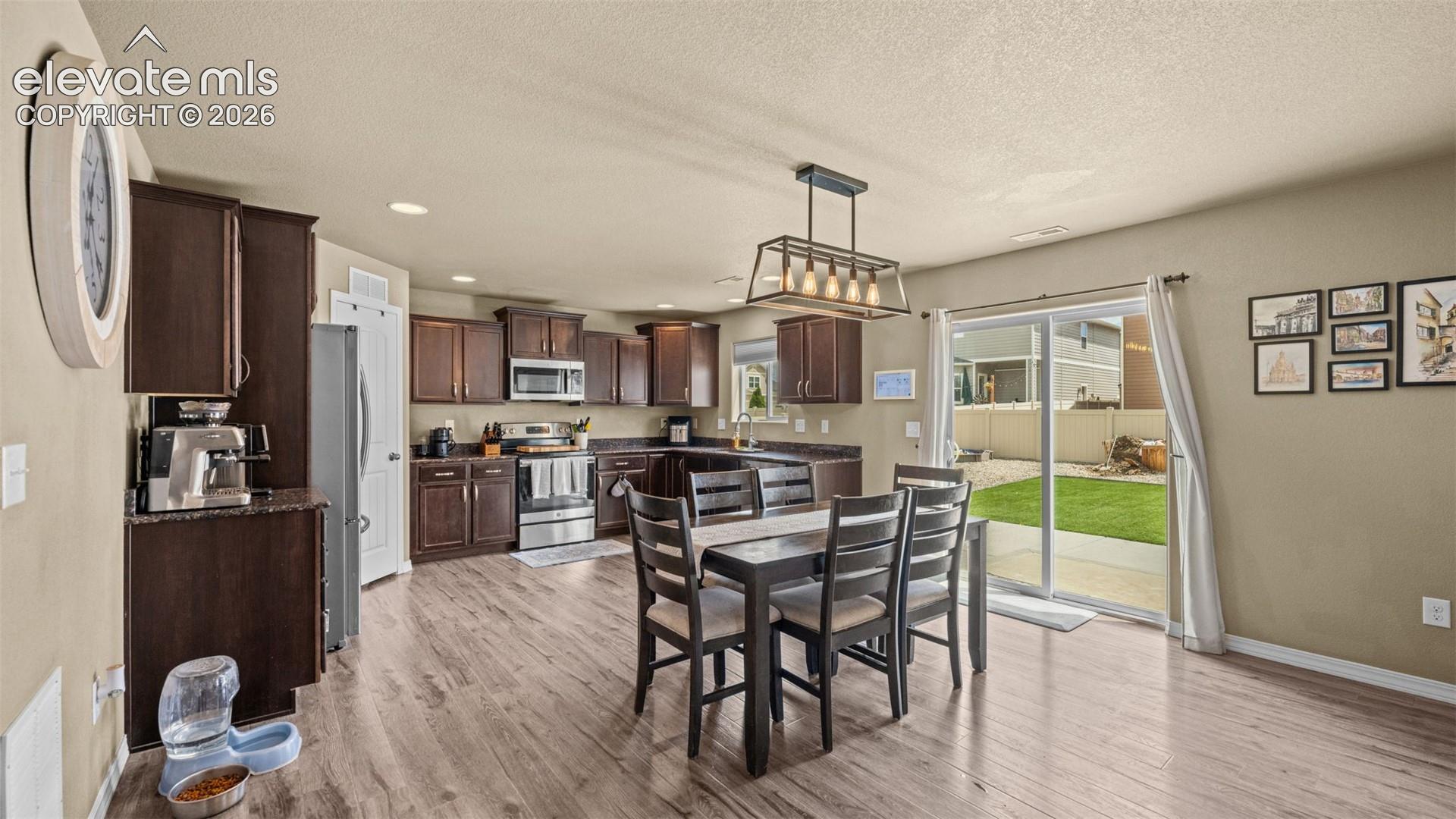Listing photo 11 for 10857 Hidden Prairie Parkway