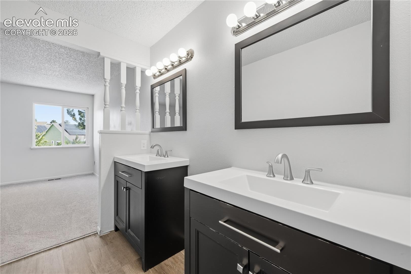Listing photo 32 for 4571 Sunnyhill Drive