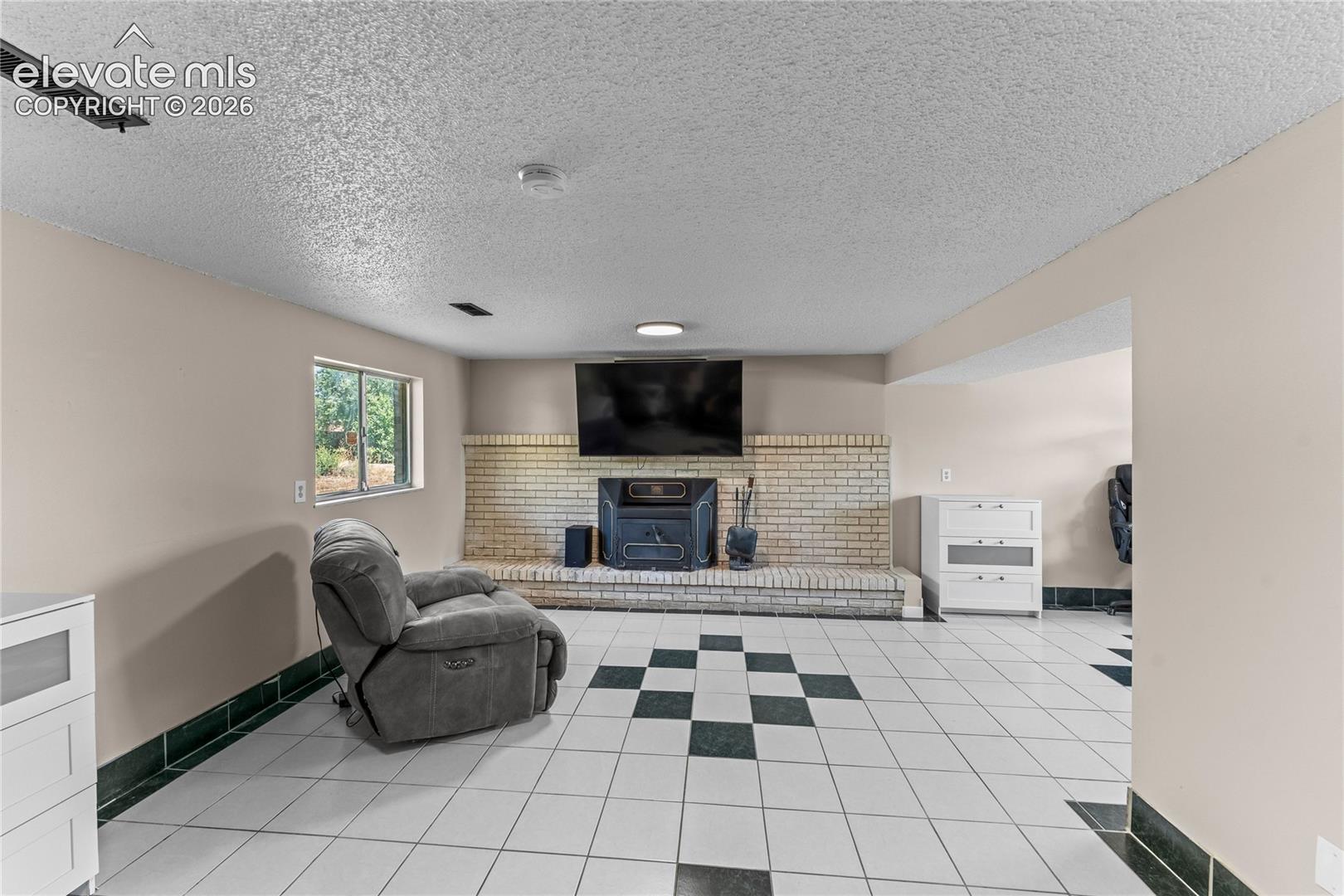 Listing photo 24 for 22 Heatherwood Lane