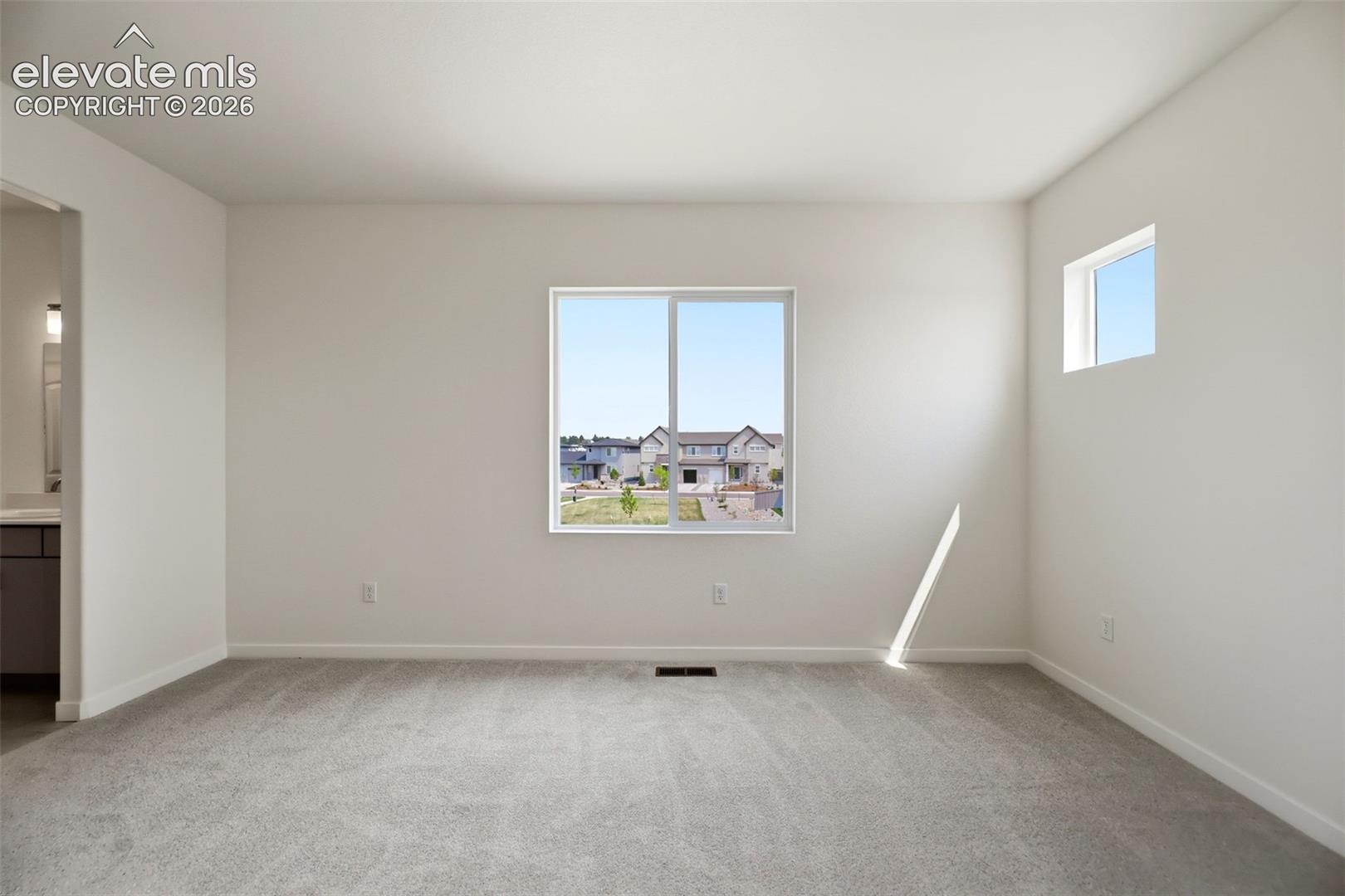 Listing photo 36 for 7968 School House Drive