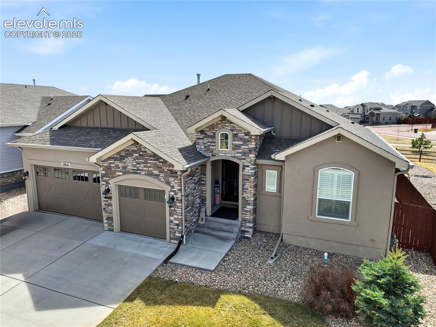 Listing photo 4 for 12611 Longview Park Lane