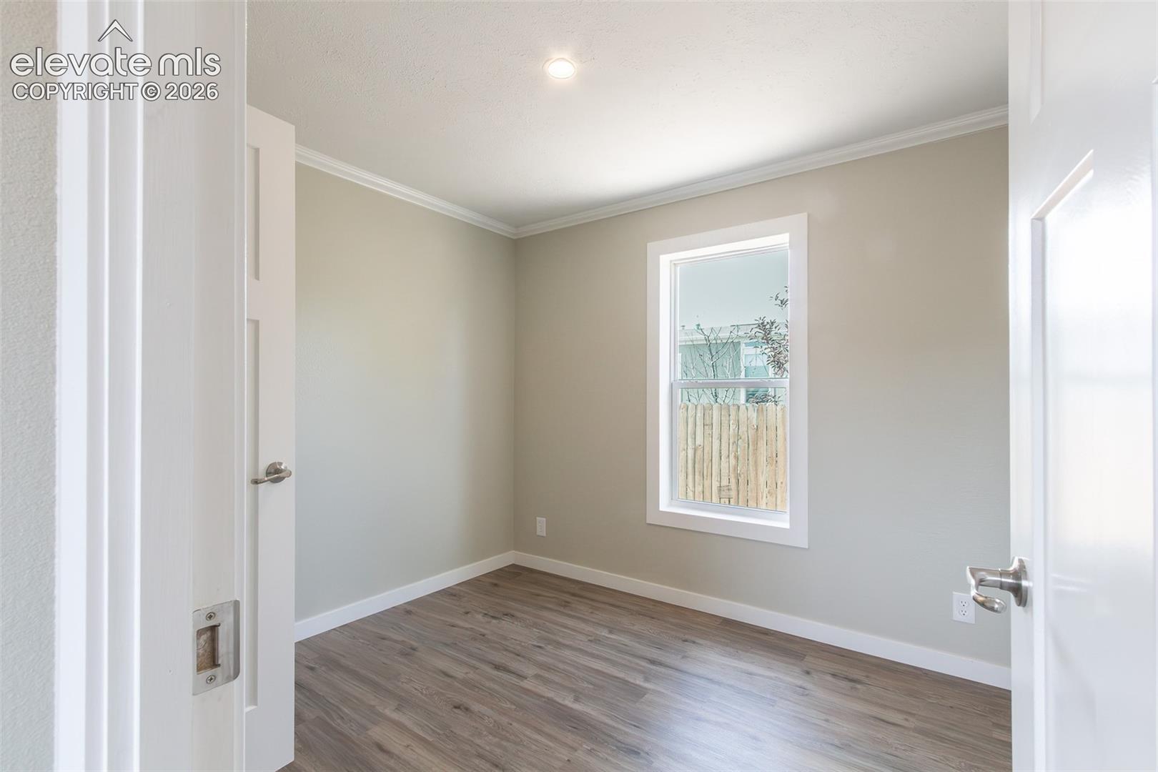 Listing photo 13 for 177 E Cellini Drive