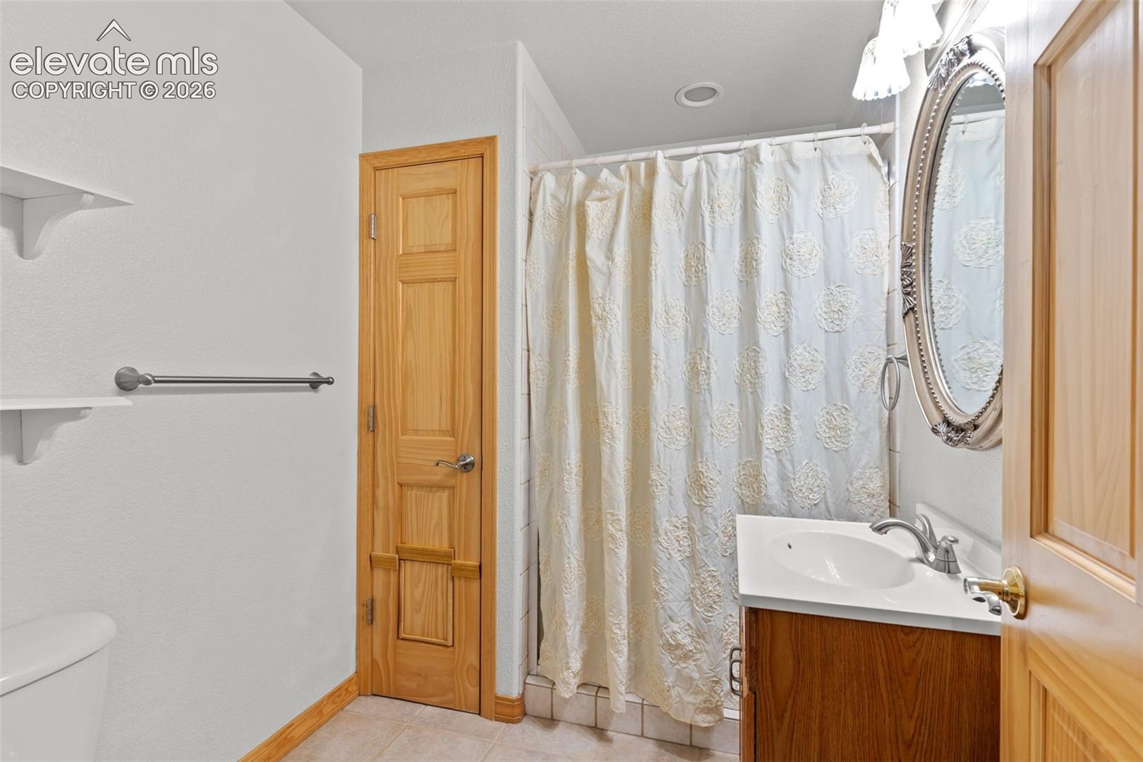 Listing photo 30 for 1215 Karen Lane