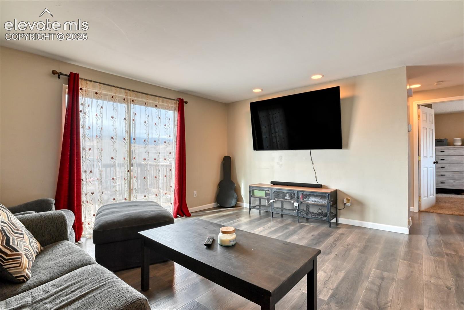 Listing photo 7 for 1530 Leigh Lane