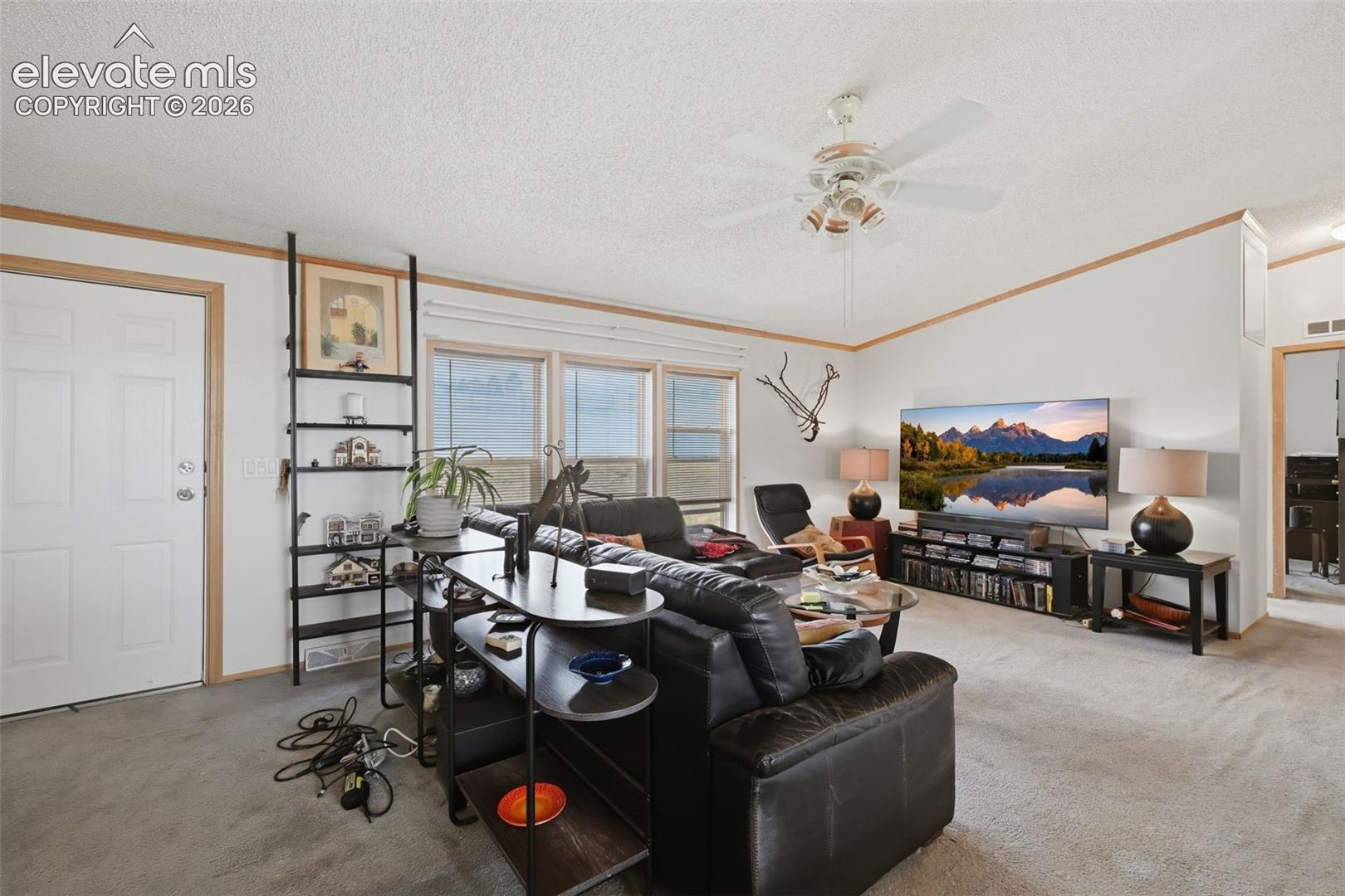 Listing photo 4 for 1005 Engleby Drive