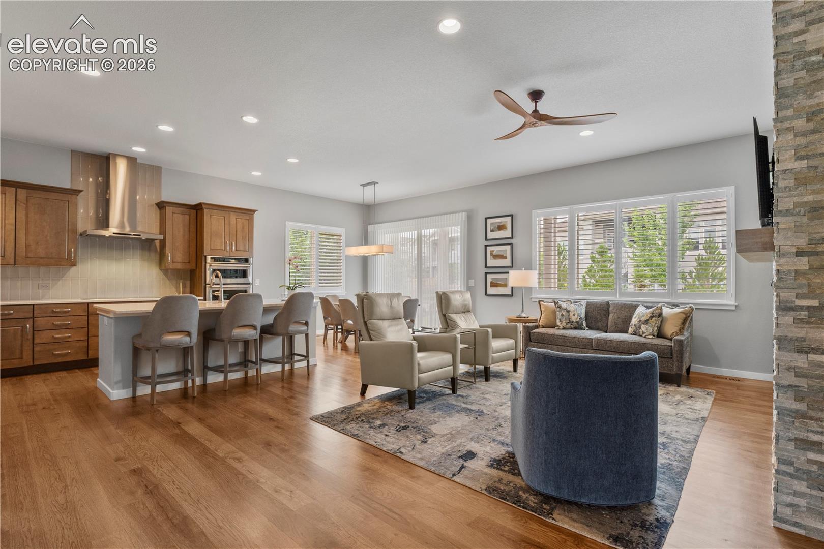 Listing photo 2 for 1848 Walnut Creek Court