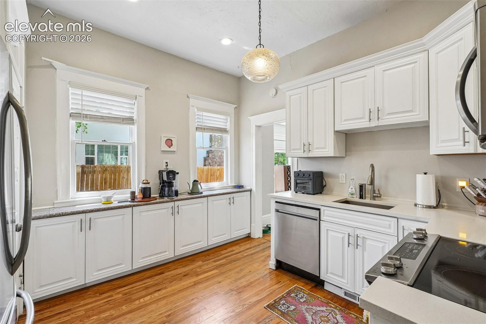 Listing photo 22 for 2118 W Colorado Avenue
