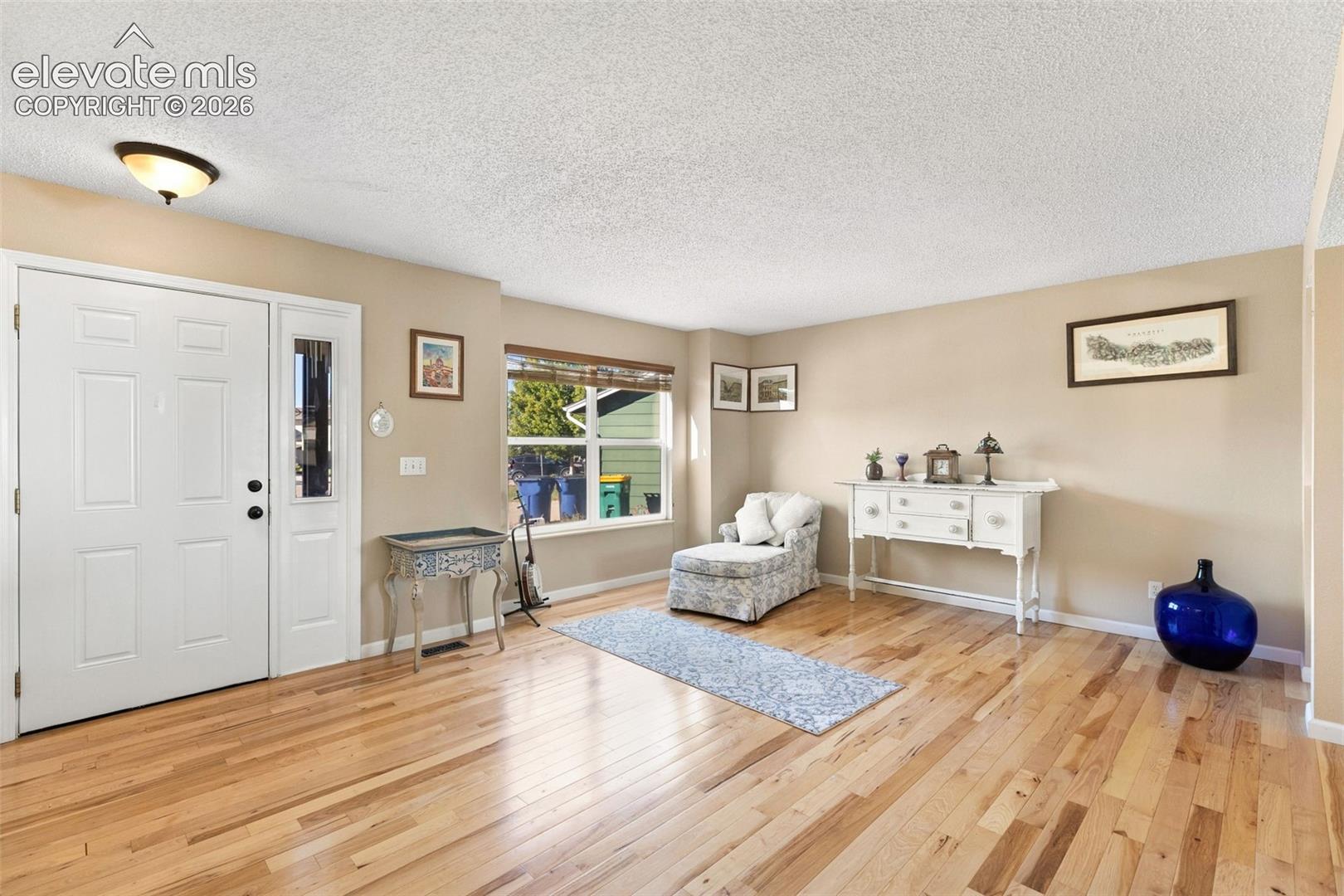 Listing photo 12 for 1150 Pipestone Court