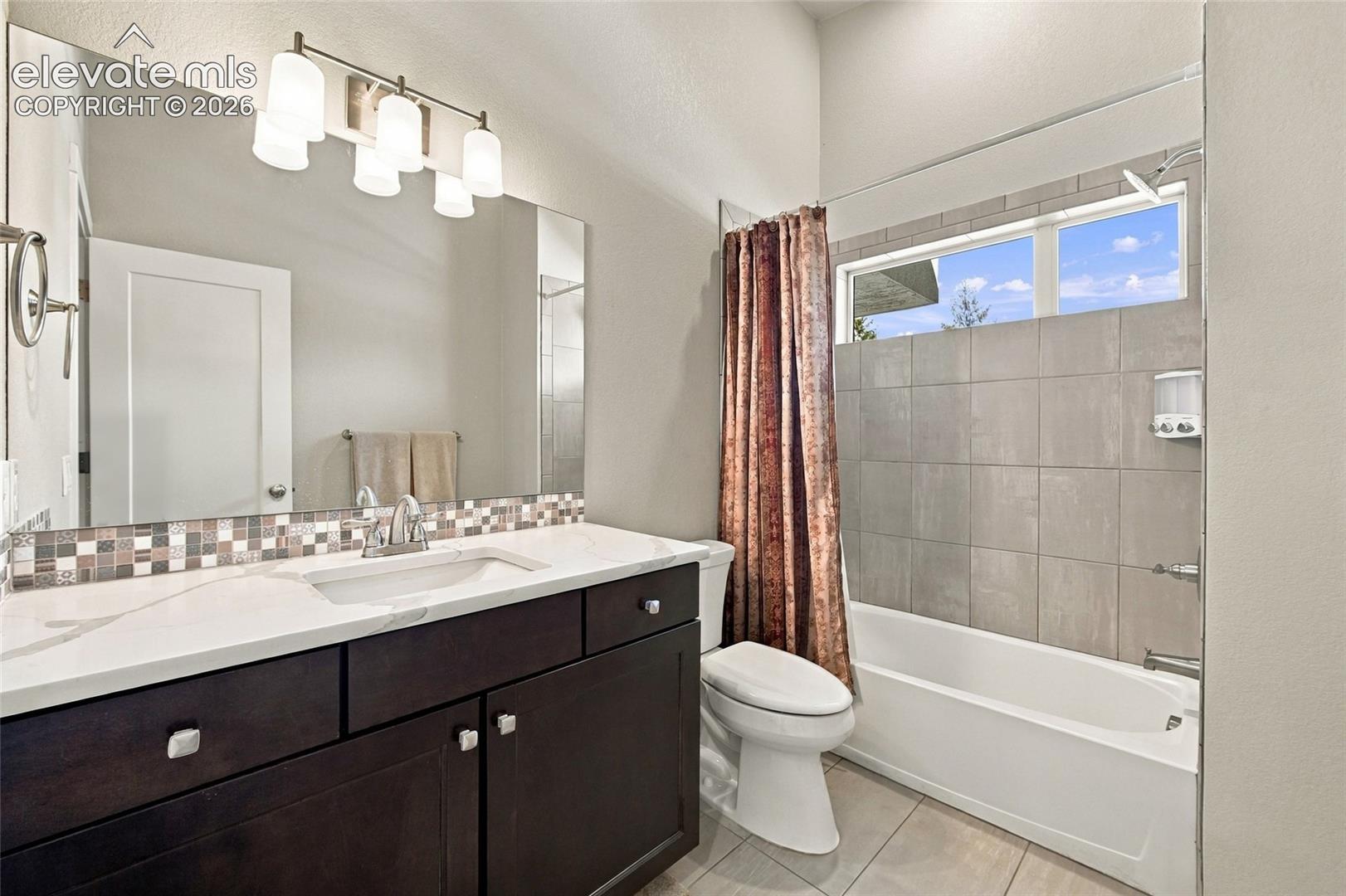 Listing photo 15 for 1317 W Colorado Avenue