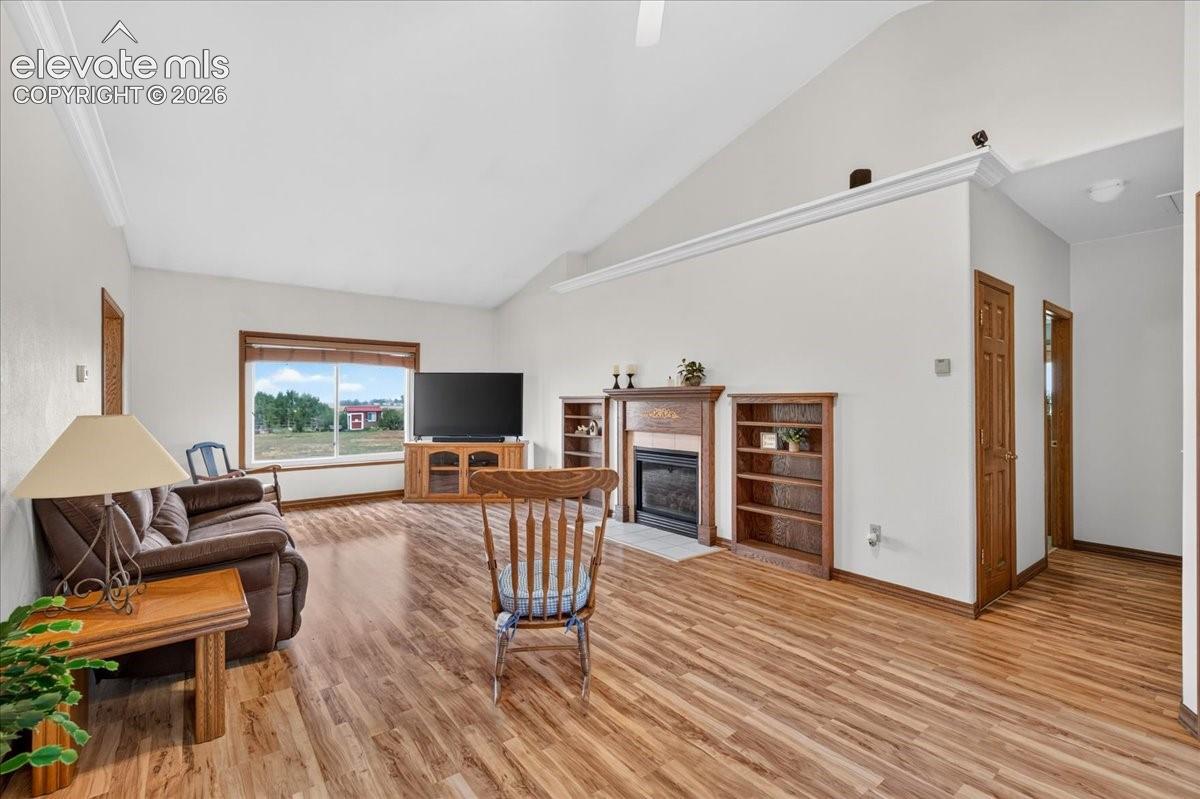 Listing photo 3 for 55739 E Apache Place