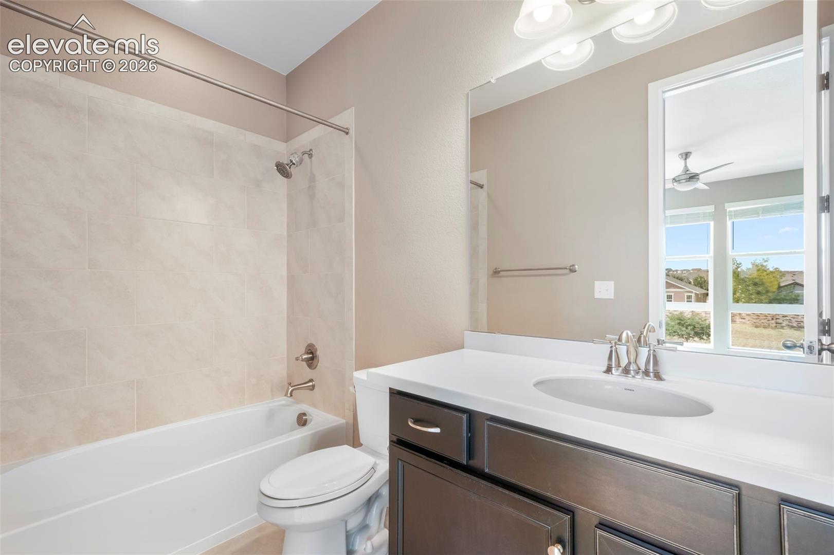 Listing photo 34 for 3562 Cerf Way