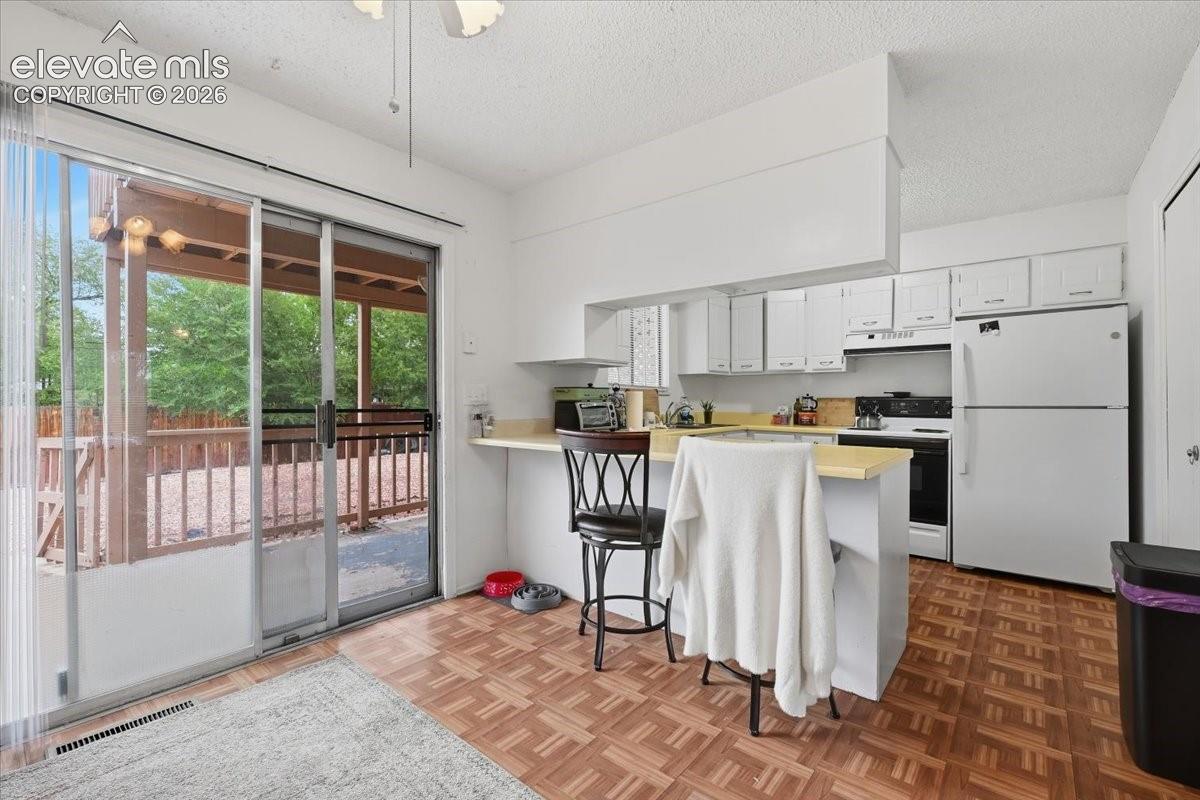 Listing photo 11 for 724-726 Pioneer Lane