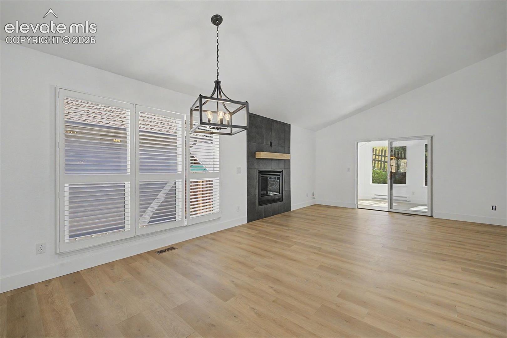 Listing photo 14 for 5423 Lions Gate Lane