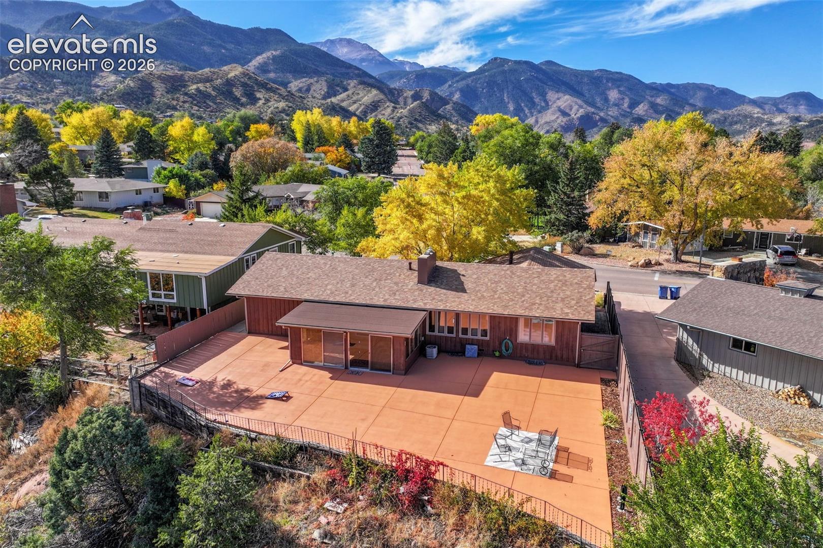 Listing photo 37 for 223 Crystal Hills Boulevard