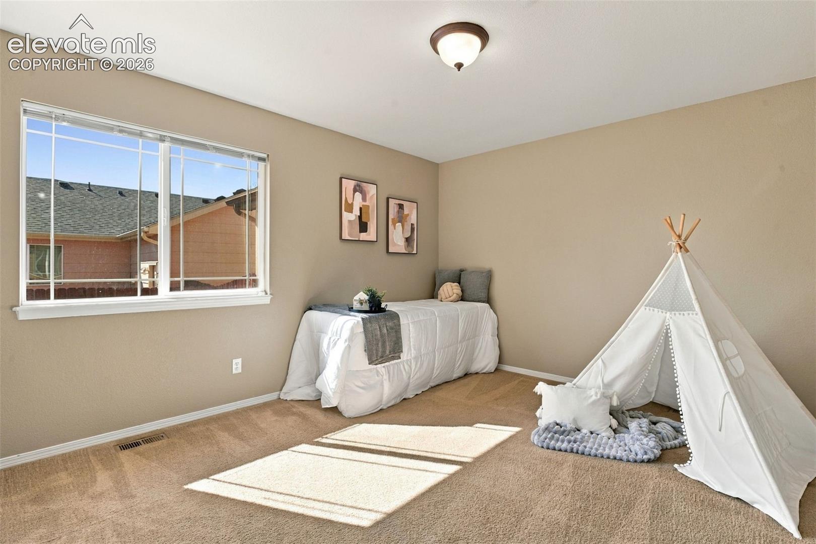 Listing photo 29 for 10467 Mile Post Loop