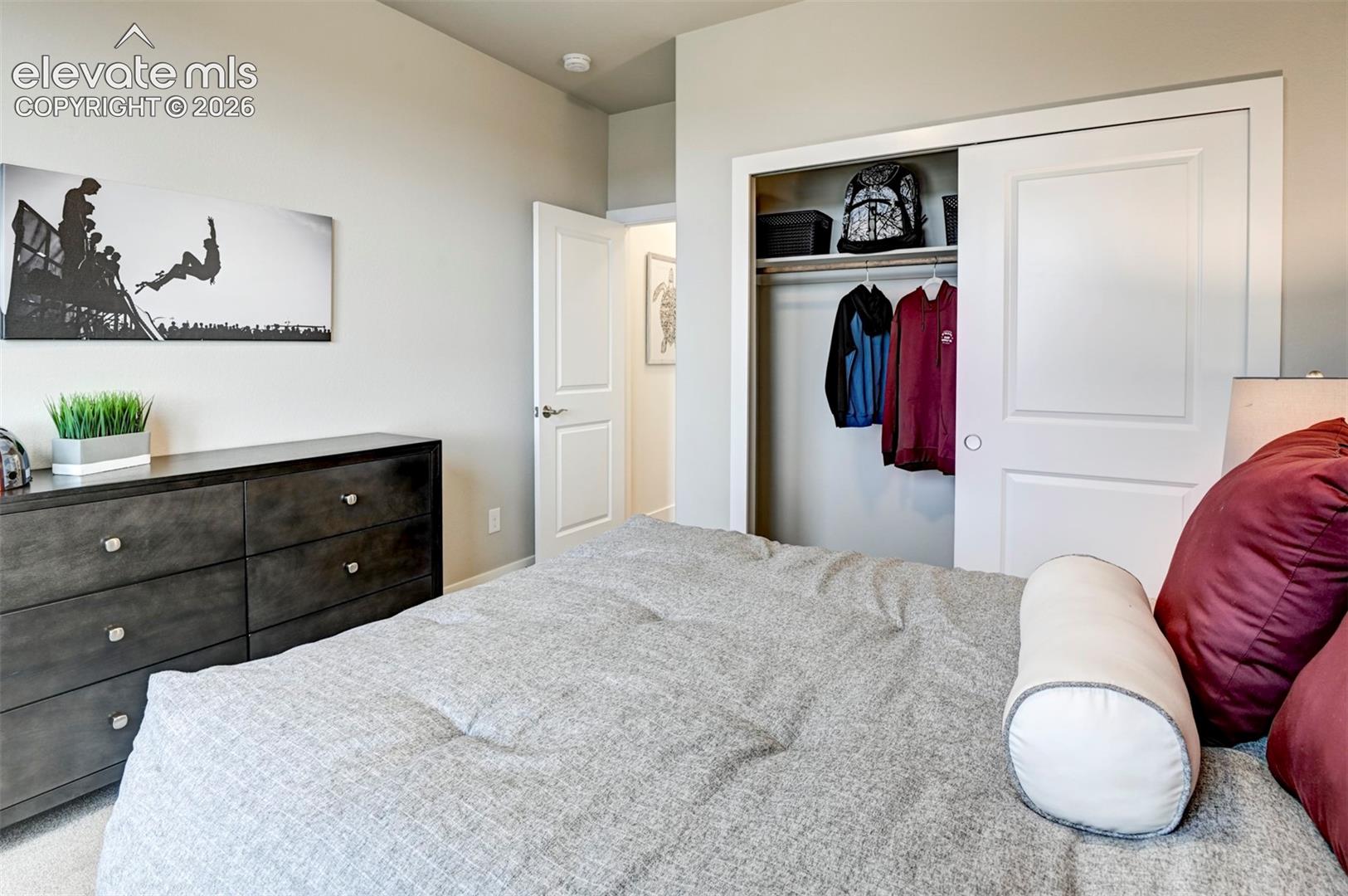 Listing photo 25 for 9685 Warrick Street