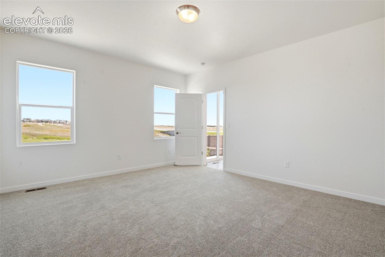 Listing photo 26 for 8039 School House Drive