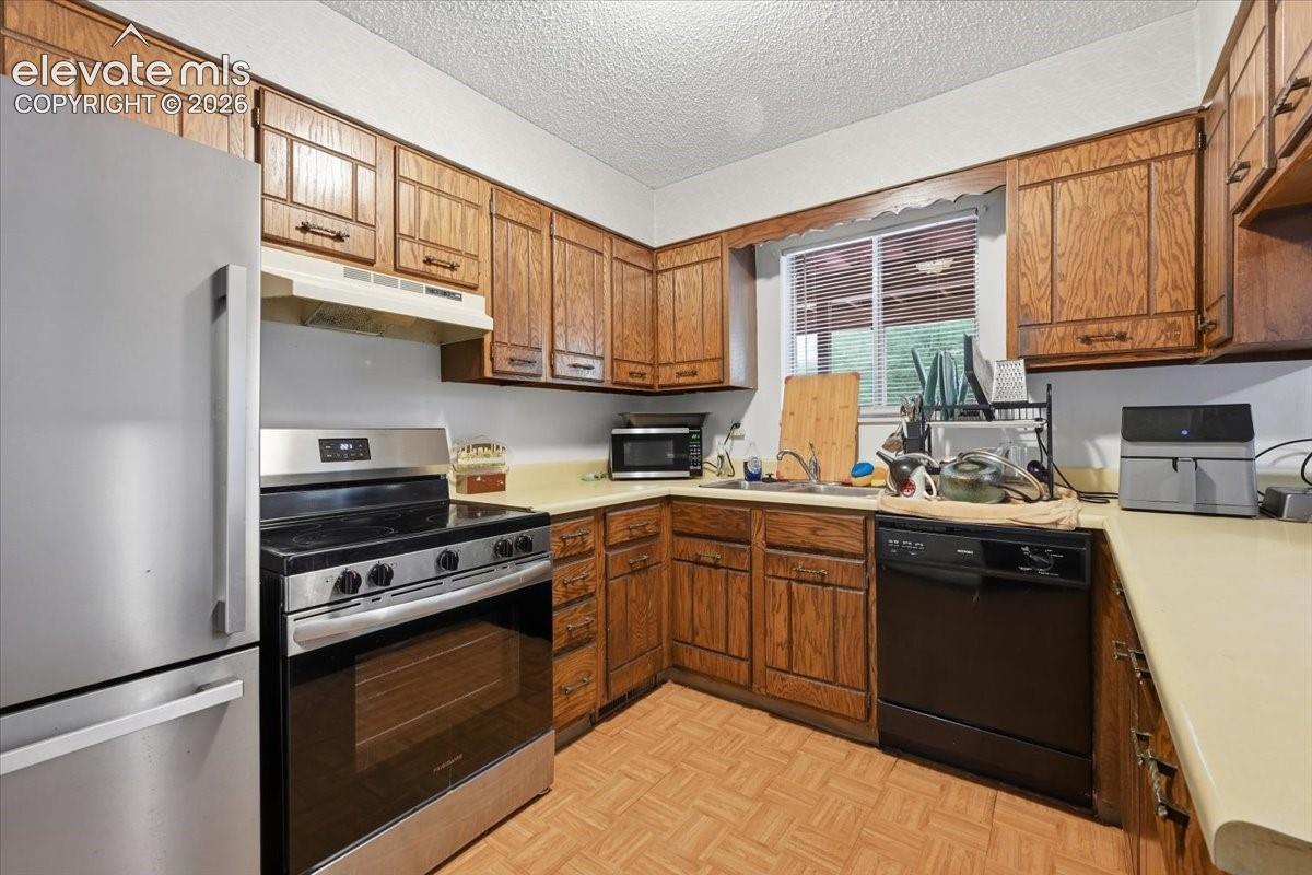Listing photo 30 for 724-726 Pioneer Lane