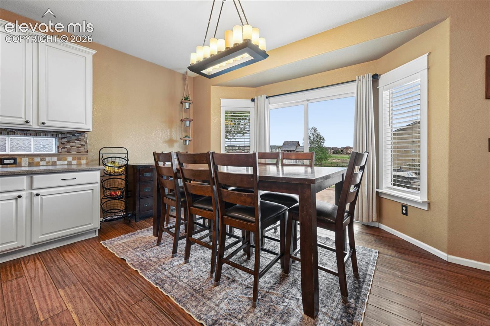 Listing photo 13 for 10813 White Sands Court