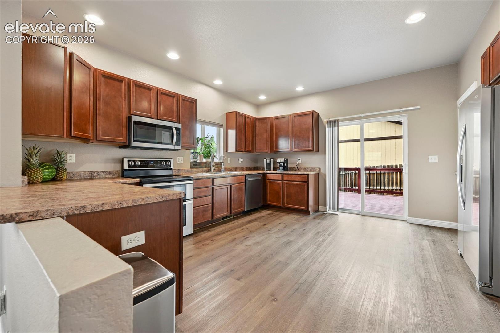 Listing photo 9 for 4268 Marlow Circle