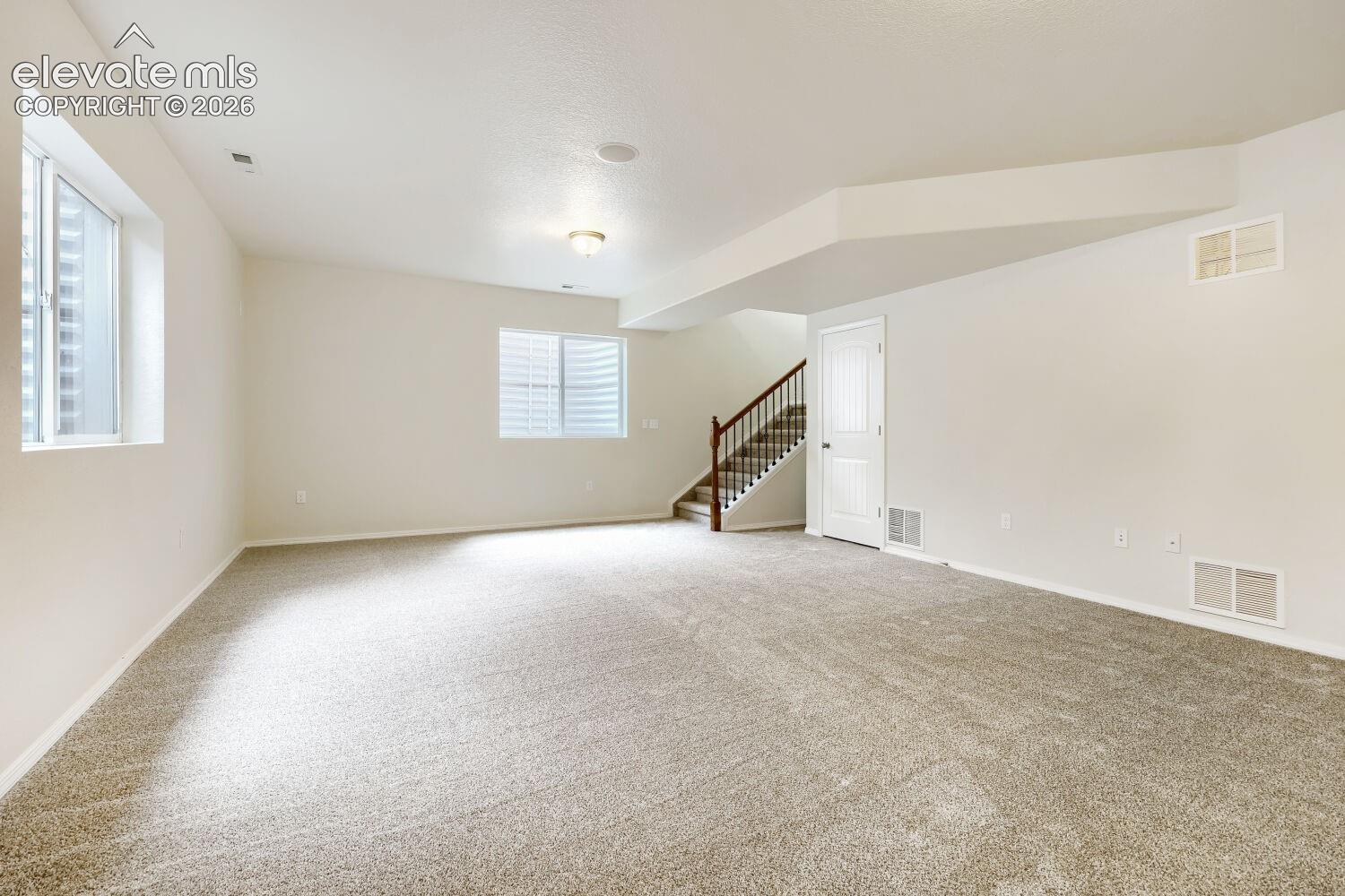 Listing photo 25 for 10967 Klondike Drive