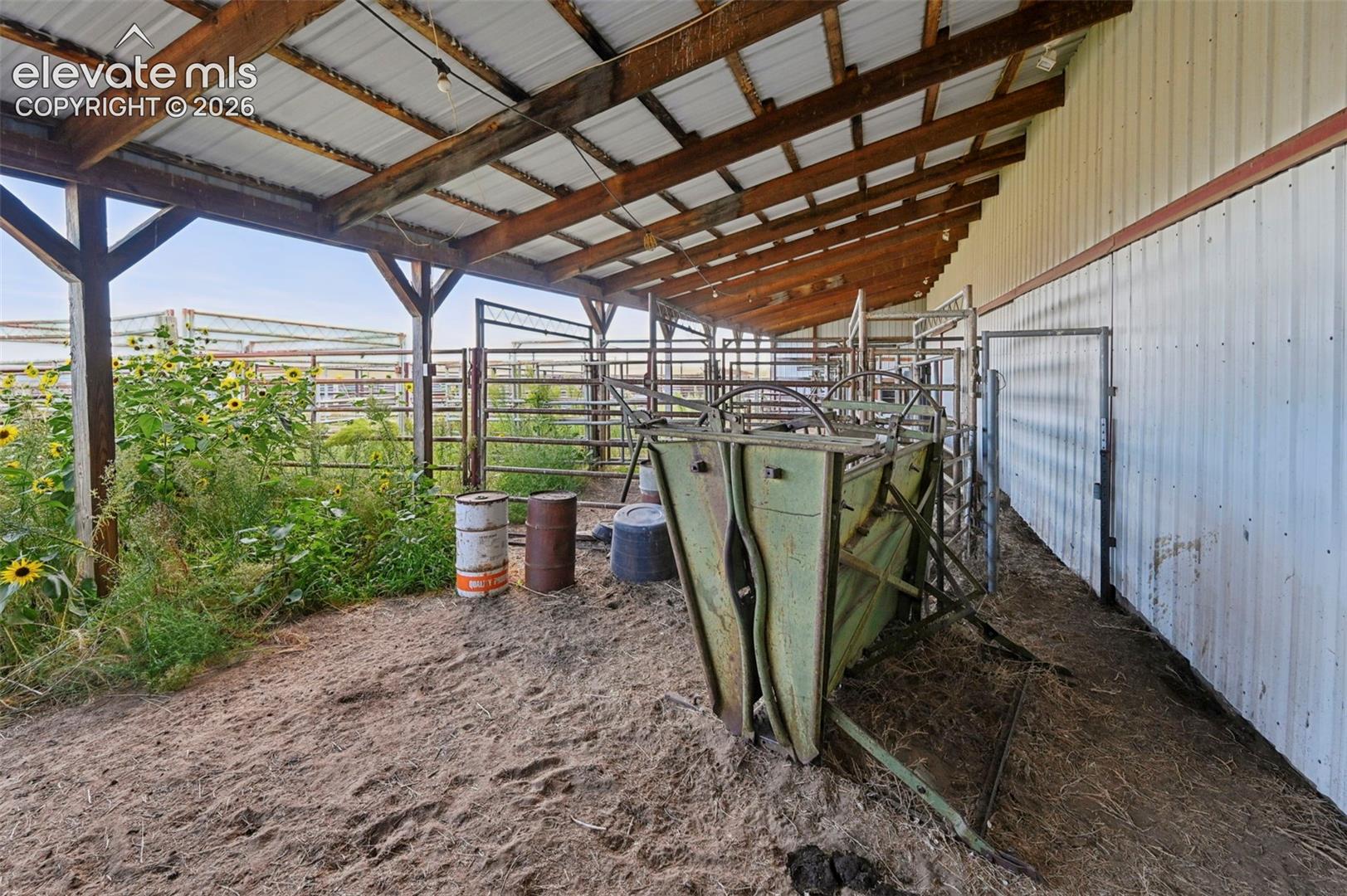 Listing photo 42 for 35035 Shear Road