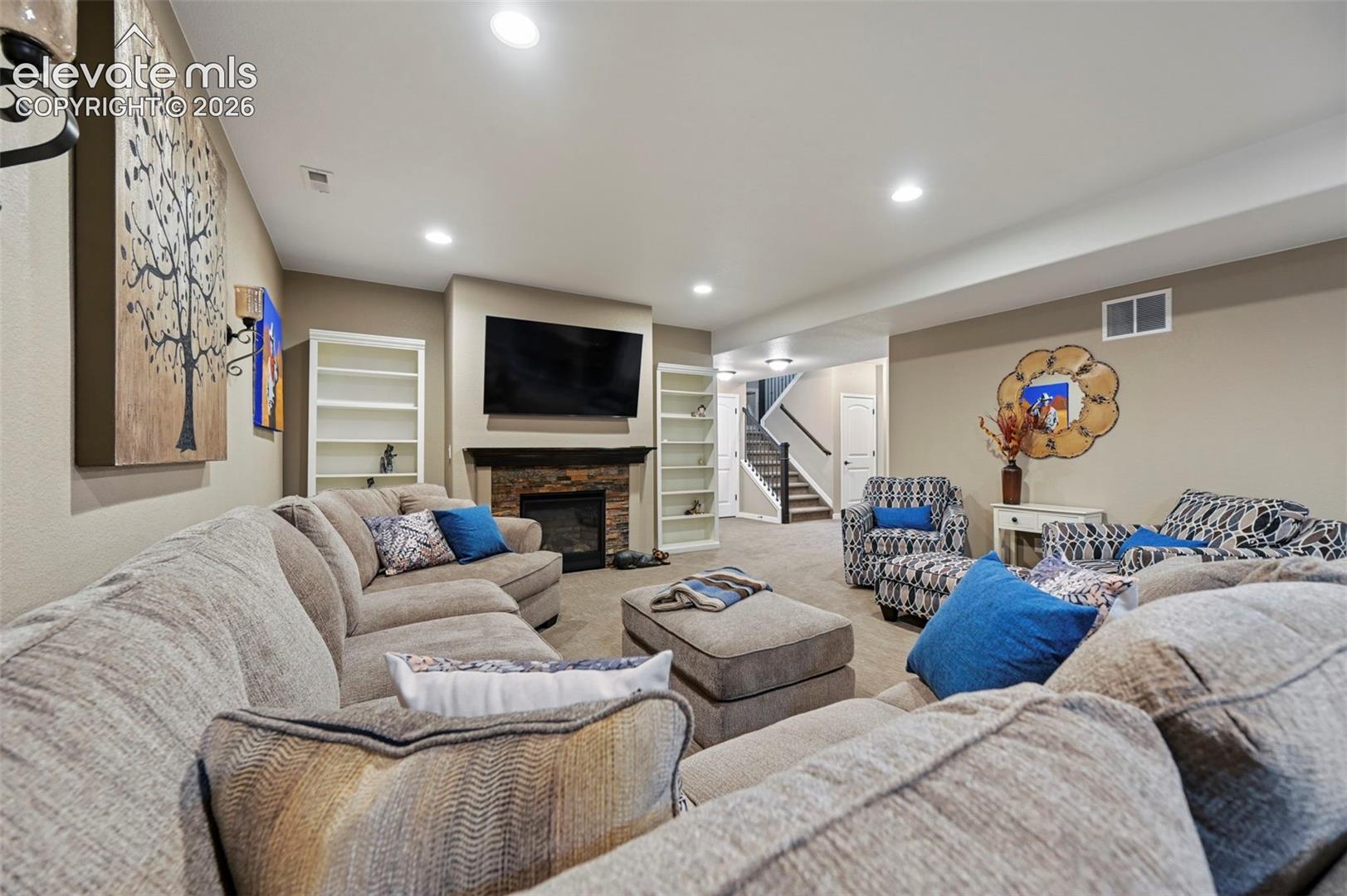 Listing photo 33 for 2032 Ruffino Drive