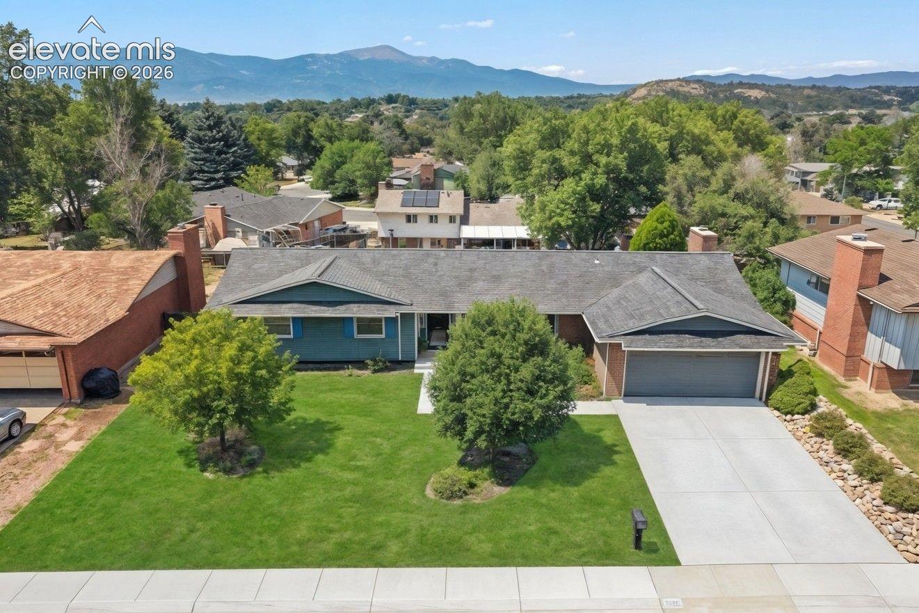 2210 Greenwich Circle