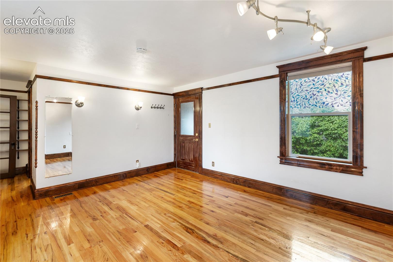 Listing photo 22 for 2210 W Kiowa Street