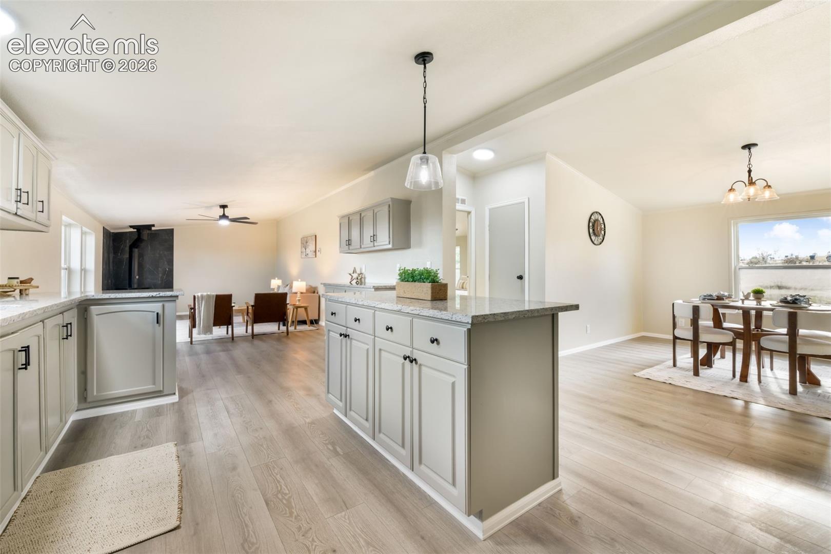 Listing photo 10 for 15054 Pamela Way