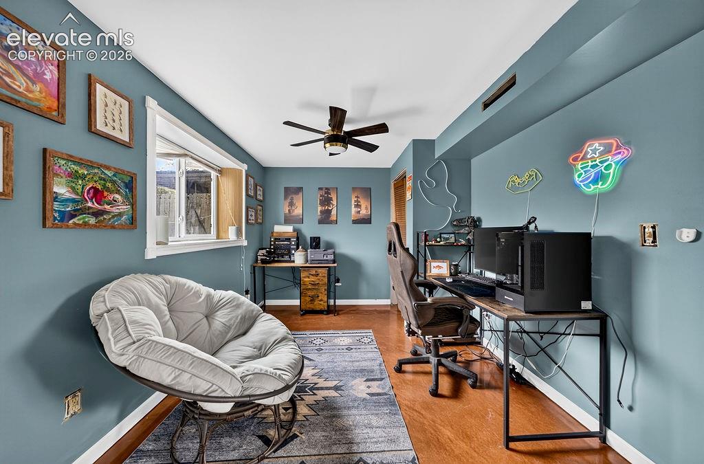 Listing photo 19 for 1345 Southmoor Drive
