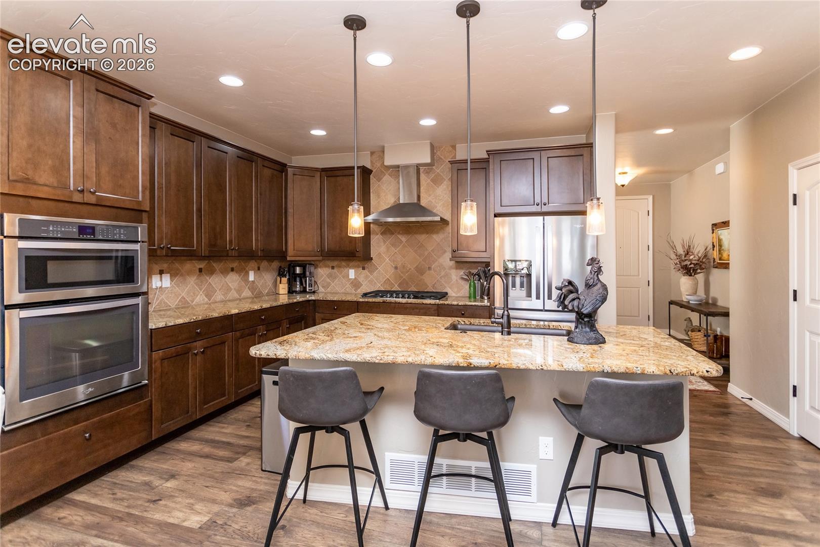 Listing photo 7 for 16352 Woodward Terrace