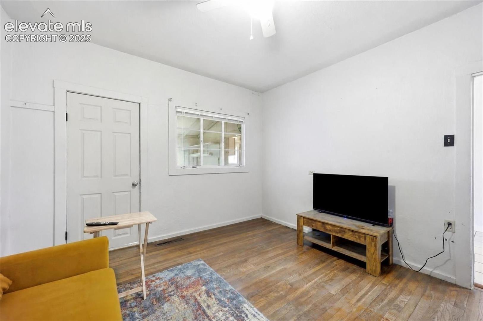 Listing photo 19 for 35270 Ford Road