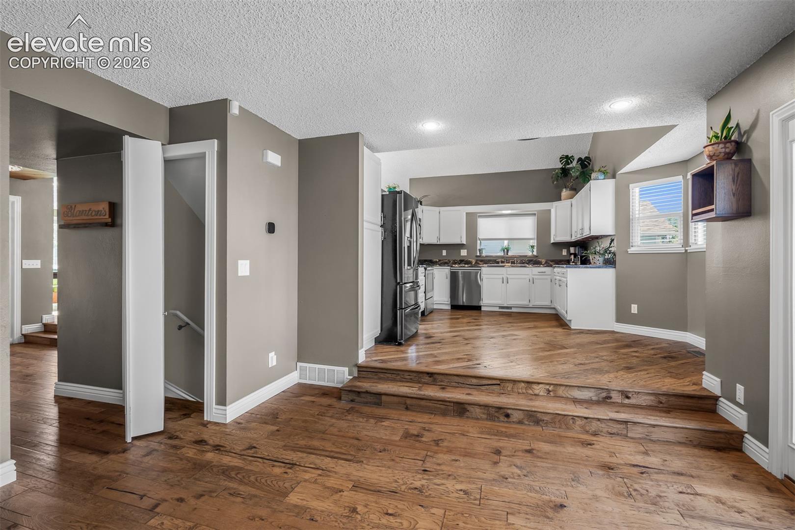 Listing photo 17 for 7810 Conifer Drive