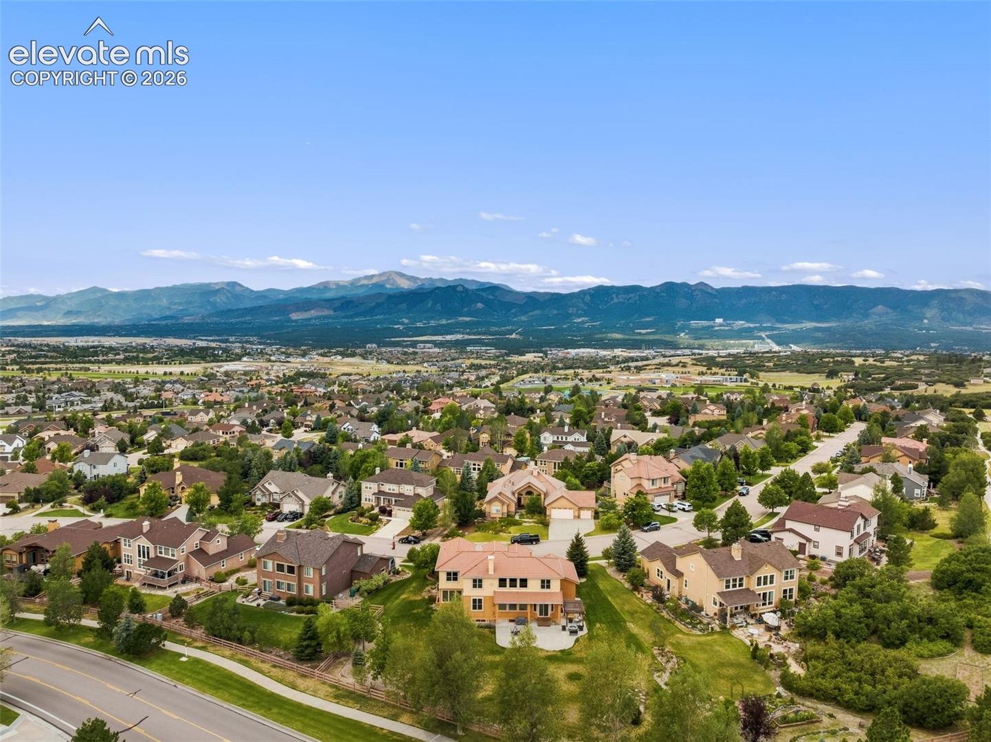 Listing photo 4 for 2114 Diamond Creek Drive