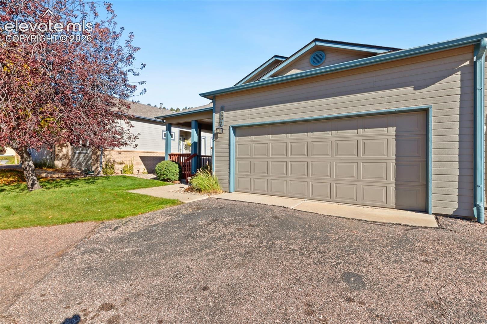 2251 Palm Drive, photo 2