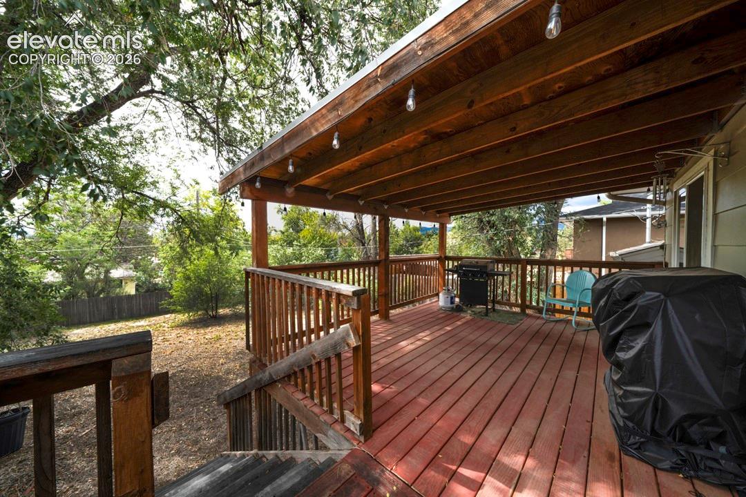 Listing photo 20 for 45 Watson Boulevard