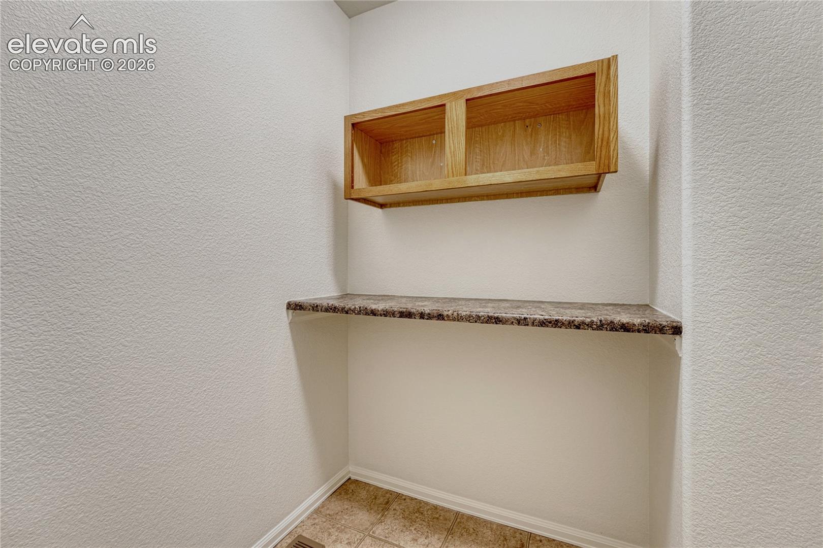Listing photo 26 for 6020 Dancing Sun Way