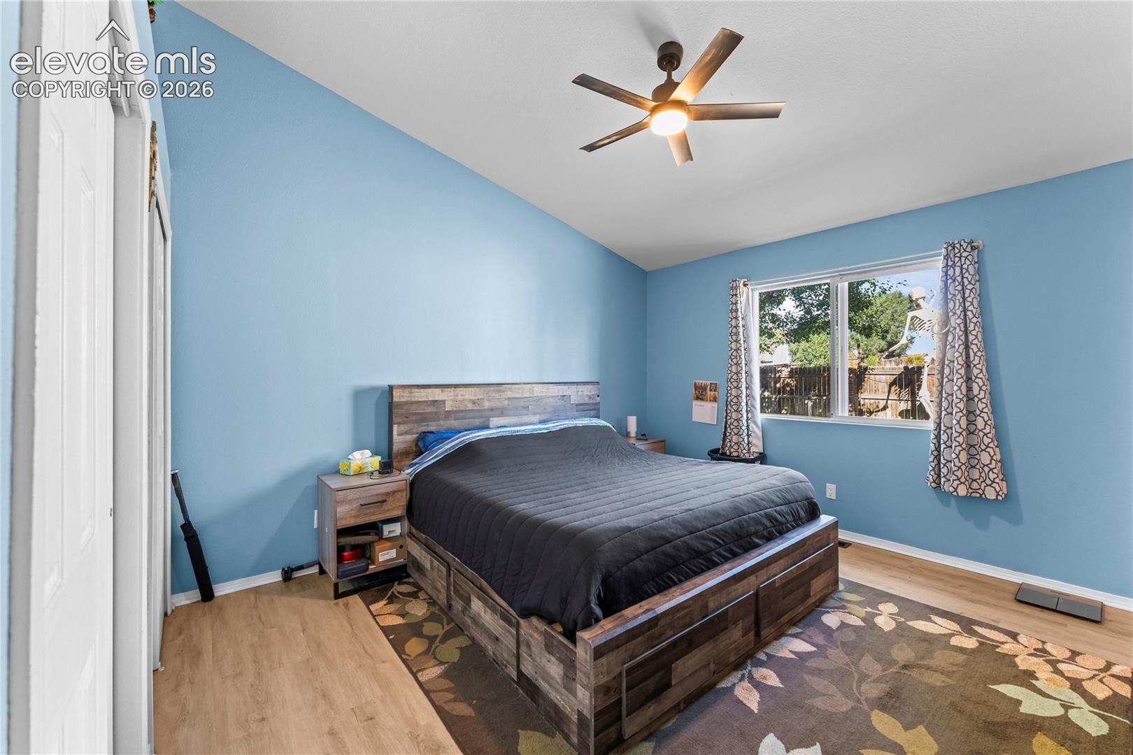 Listing photo 10 for 885 Candlestar Loop